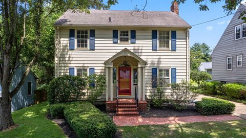 Photo of 1107 Oak Street Extension, Mount Vernon, OH 43050 (MLS # 226000166)