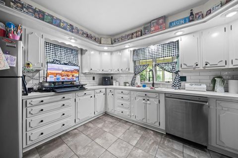 Tiny photo for 1107 Oak Street Extension, Mount Vernon, OH 43050 (MLS # 226000166)