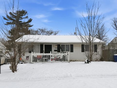 Photo of 2512 Kitchner Drive, Columbus, OH 43207 (MLS # 225045706)