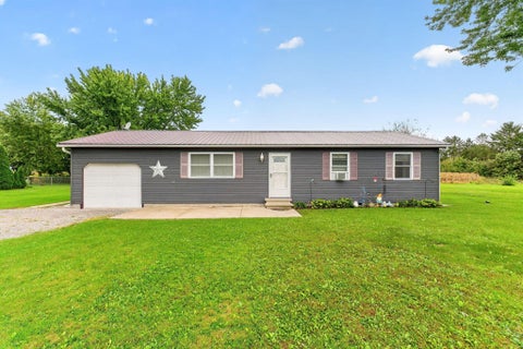 Homes For Sale - 7266 Decliff Big Island Road<br/> New Bloomington, OH 43341