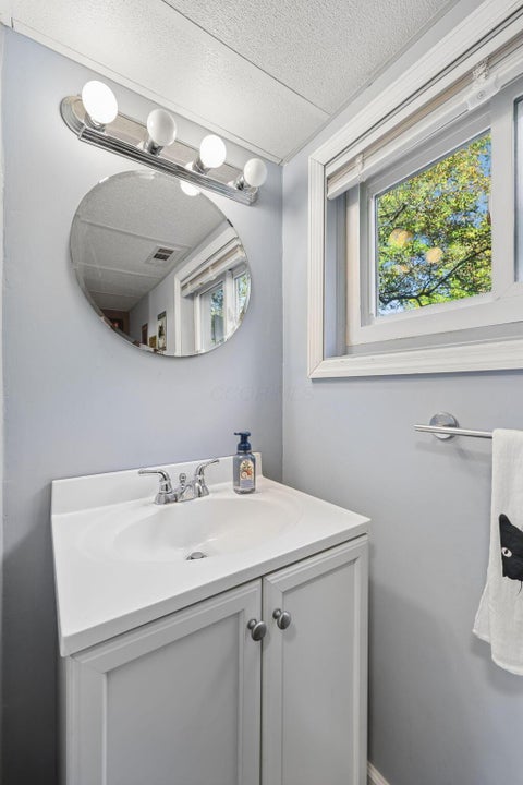 Tiny photo for 1316 Crestview Street, Reynoldsburg, OH 43068 (MLS # 226037490)