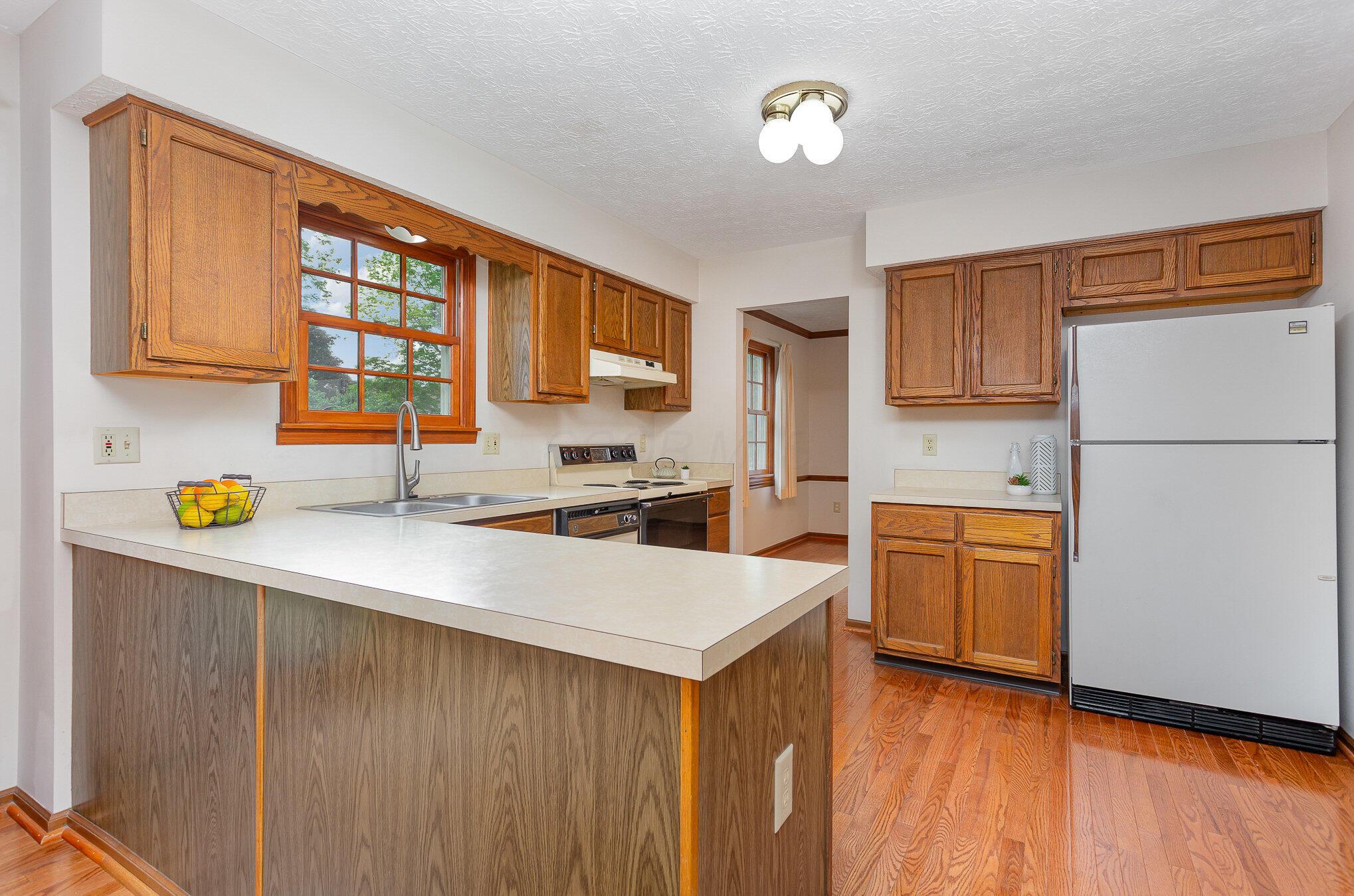 7180 Schoolcraft Drive, Dublin, Ohio image 13