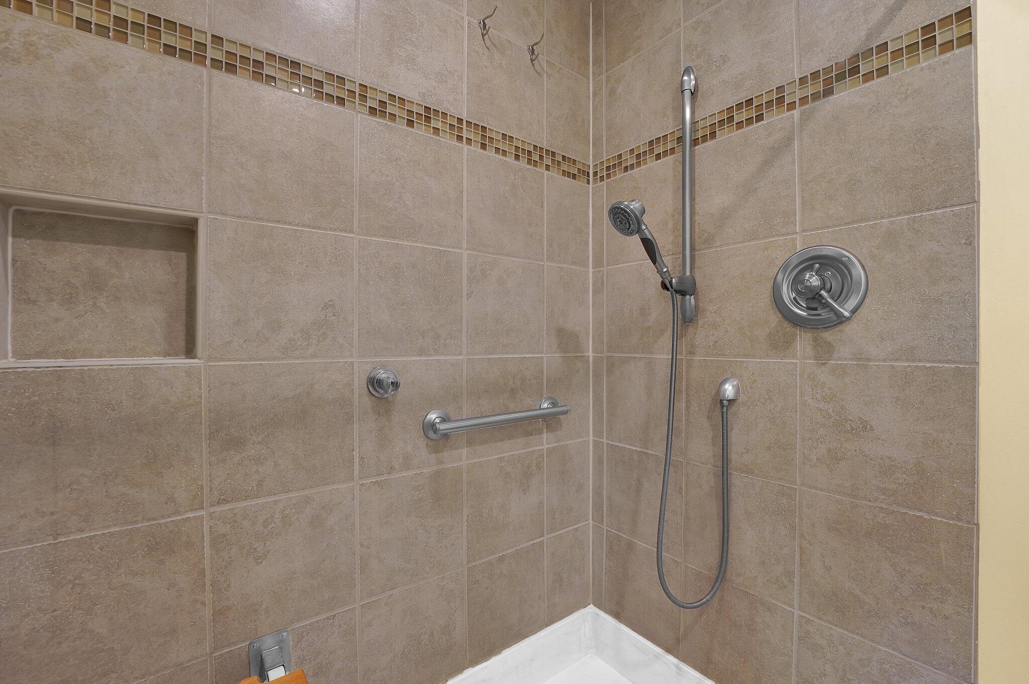 58 Rose Drive, Granville, Ohio image 12