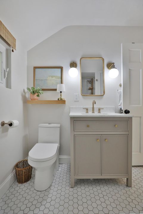 Tiny photo for 272 Colonial Avenue, Worthington, OH 43085 (MLS # 225041847)