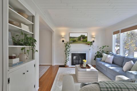 Tiny photo for 272 Colonial Avenue, Worthington, OH 43085 (MLS # 225041847)