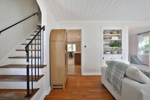 Tiny photo for 272 Colonial Avenue, Worthington, OH 43085 (MLS # 225041847)