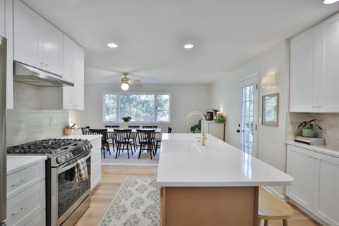 Tiny photo for 272 Colonial Avenue, Worthington, OH 43085 (MLS # 225041847)