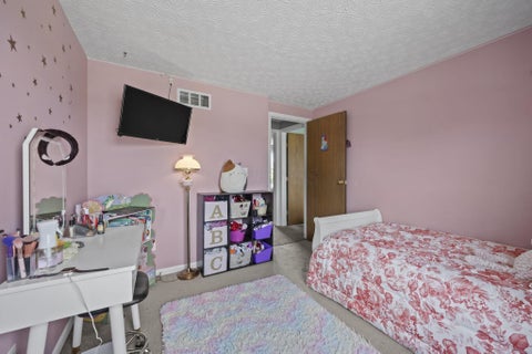 Tiny photo for 3079 Pittston Court, Columbus, OH 43231 (MLS # 226021168)