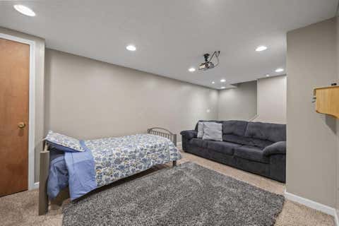 Tiny photo for 3079 Pittston Court, Columbus, OH 43231 (MLS # 226021168)