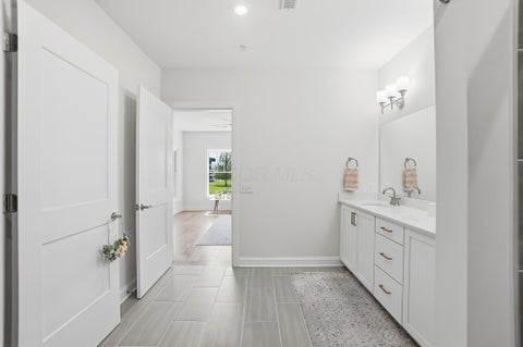 Tiny photo for 5233 Highpointe Lakes Drive 202 #202, Westerville, OH 43081 (MLS # 226036707)