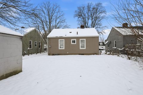 Tiny photo for 594 Whitethorne Avenue, Columbus, OH 43223 (MLS # 225044759)
