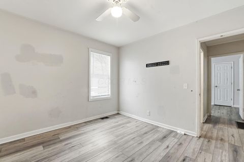 Tiny photo for 594 Whitethorne Avenue, Columbus, OH 43223 (MLS # 225044759)