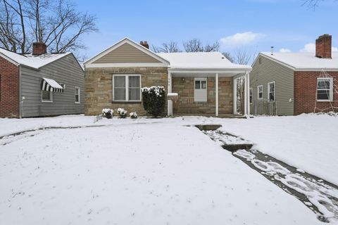 Photo of 594 Whitethorne Avenue, Columbus, OH 43223 (MLS # 225044759)