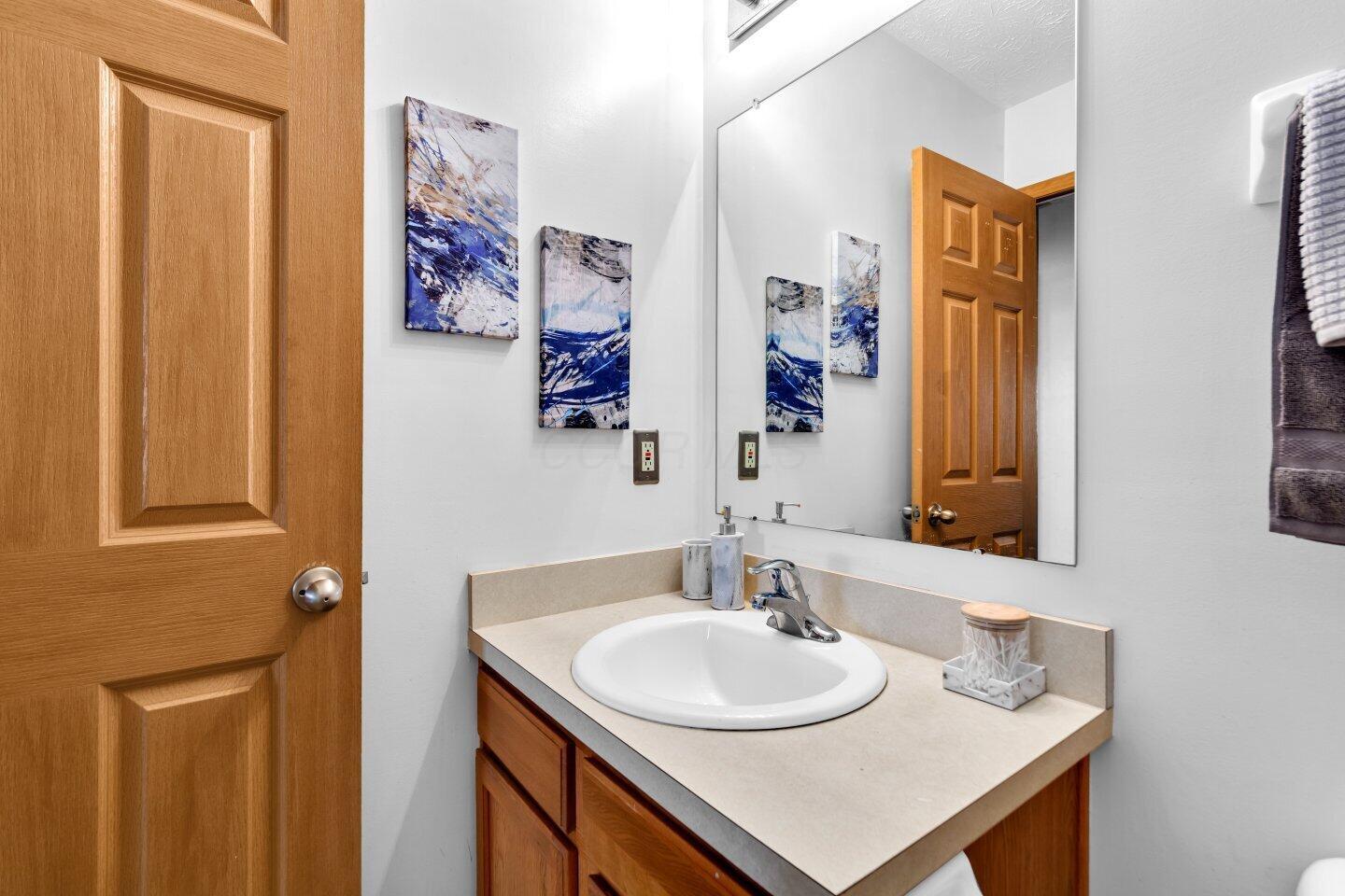2675 Edencreek Lane, Columbus, Ohio image 21