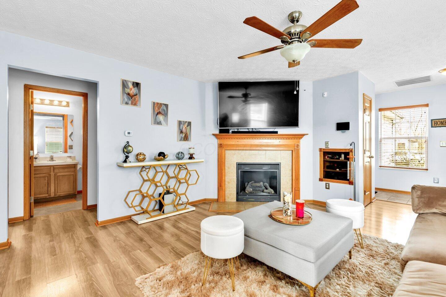 2675 Edencreek Lane, Columbus, Ohio image 6