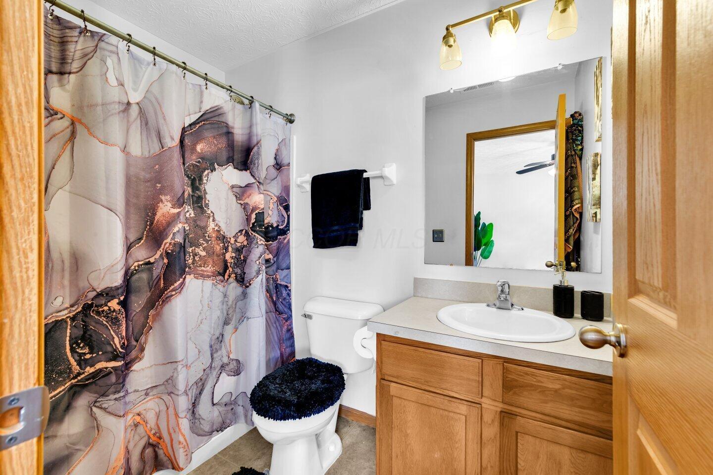 2675 Edencreek Lane, Columbus, Ohio image 28