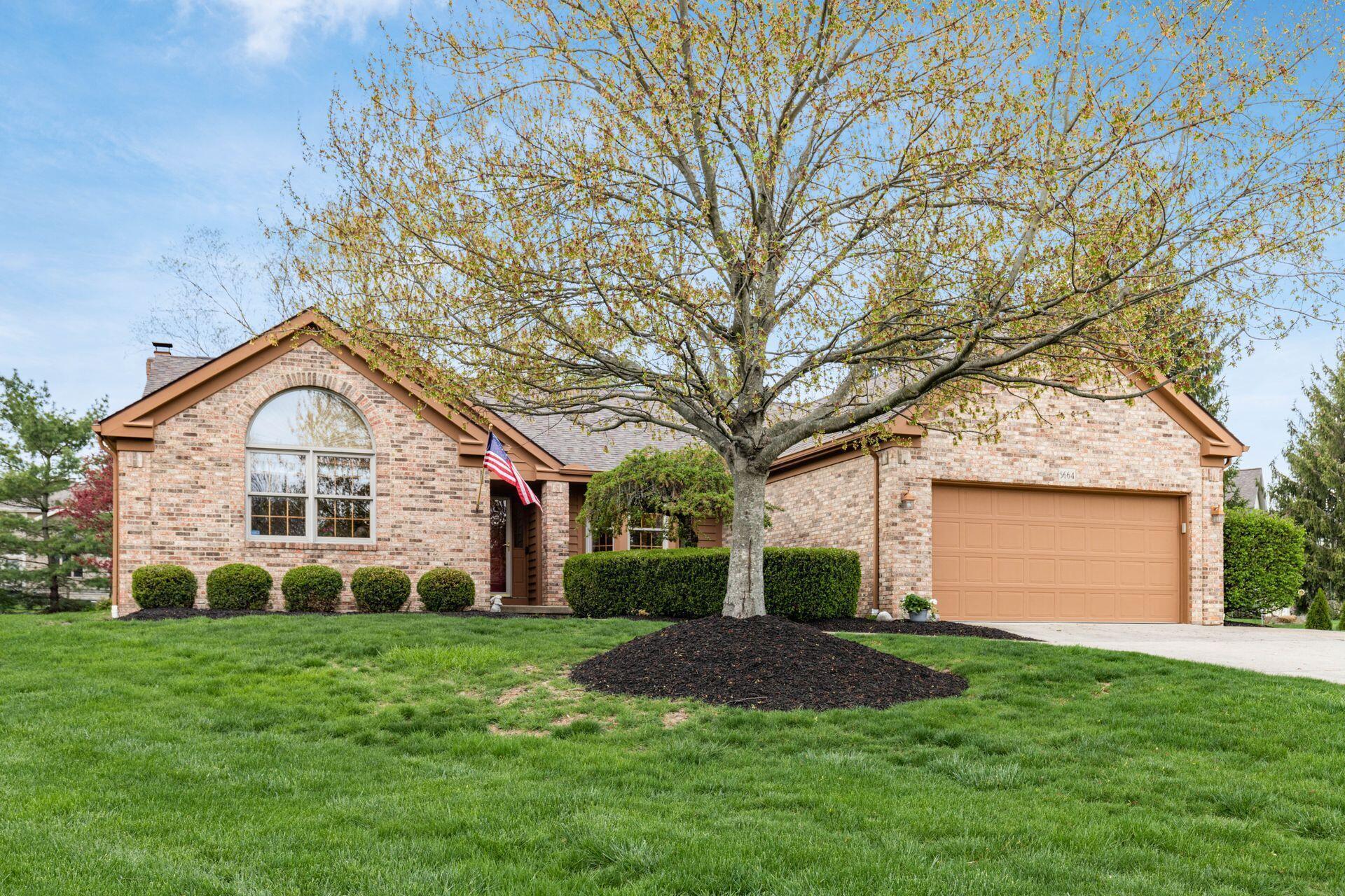 5664 Maplewood Court, Lewis Center, Ohio image 1