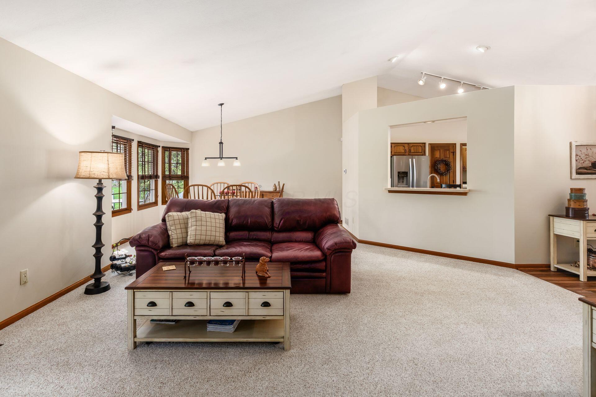 5664 Maplewood Court, Lewis Center, Ohio image 13