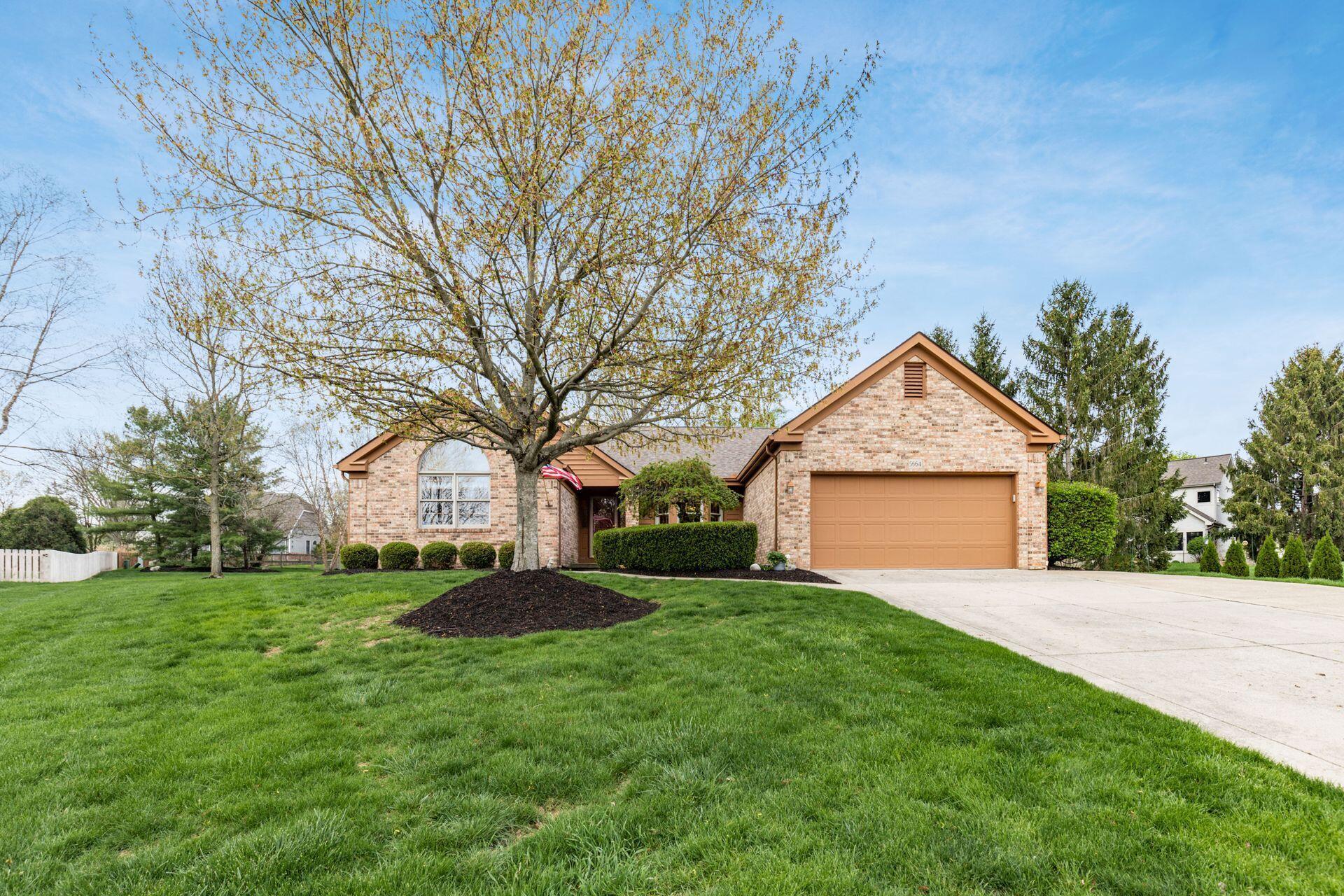 5664 Maplewood Court, Lewis Center, Ohio image 3