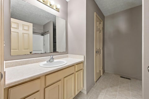 Tiny photo for 3919 Rosette Drive, Grove City, OH 43123 (MLS # 226036678)