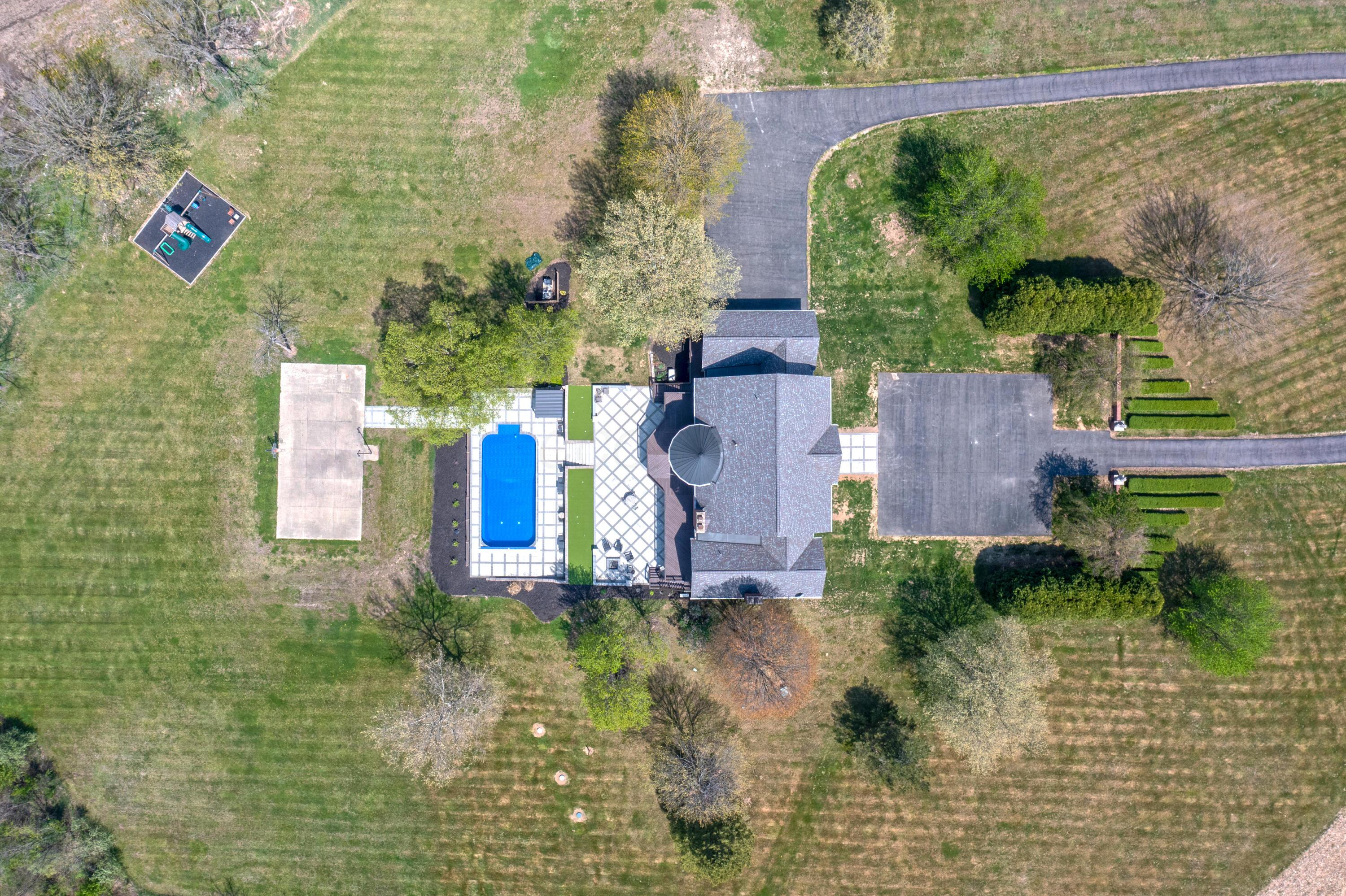 Sunbury, Ohio, 43074, United States, 4 Bedrooms Bedrooms, ,7 BathroomsBathrooms,Residential,Active,2043809