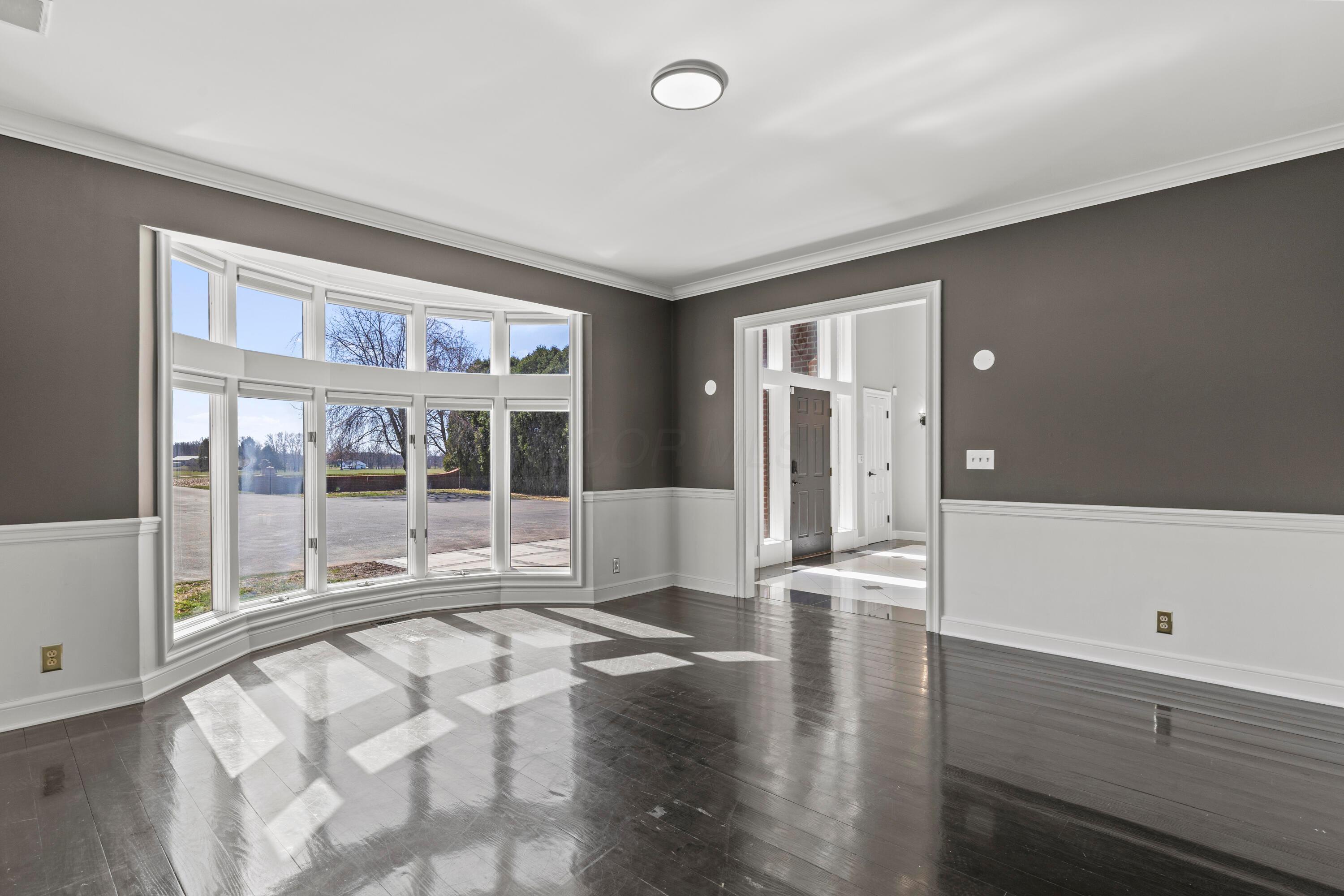 Sunbury, Ohio, 43074, United States, 4 Bedrooms Bedrooms, ,7 BathroomsBathrooms,Residential,Active,2043809