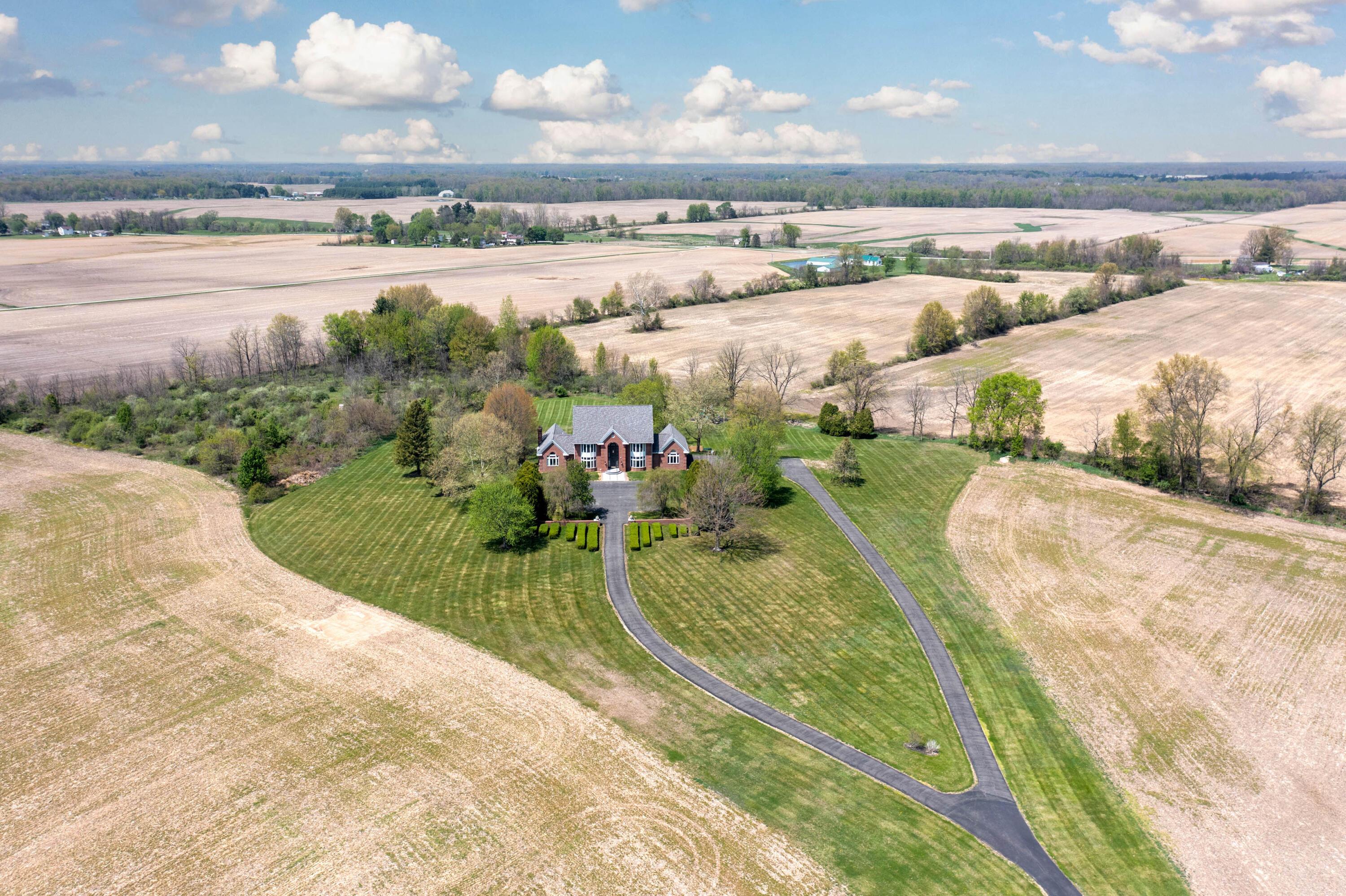 Sunbury, Ohio, 43074, United States, 4 Bedrooms Bedrooms, ,7 BathroomsBathrooms,Residential,Active,2043809