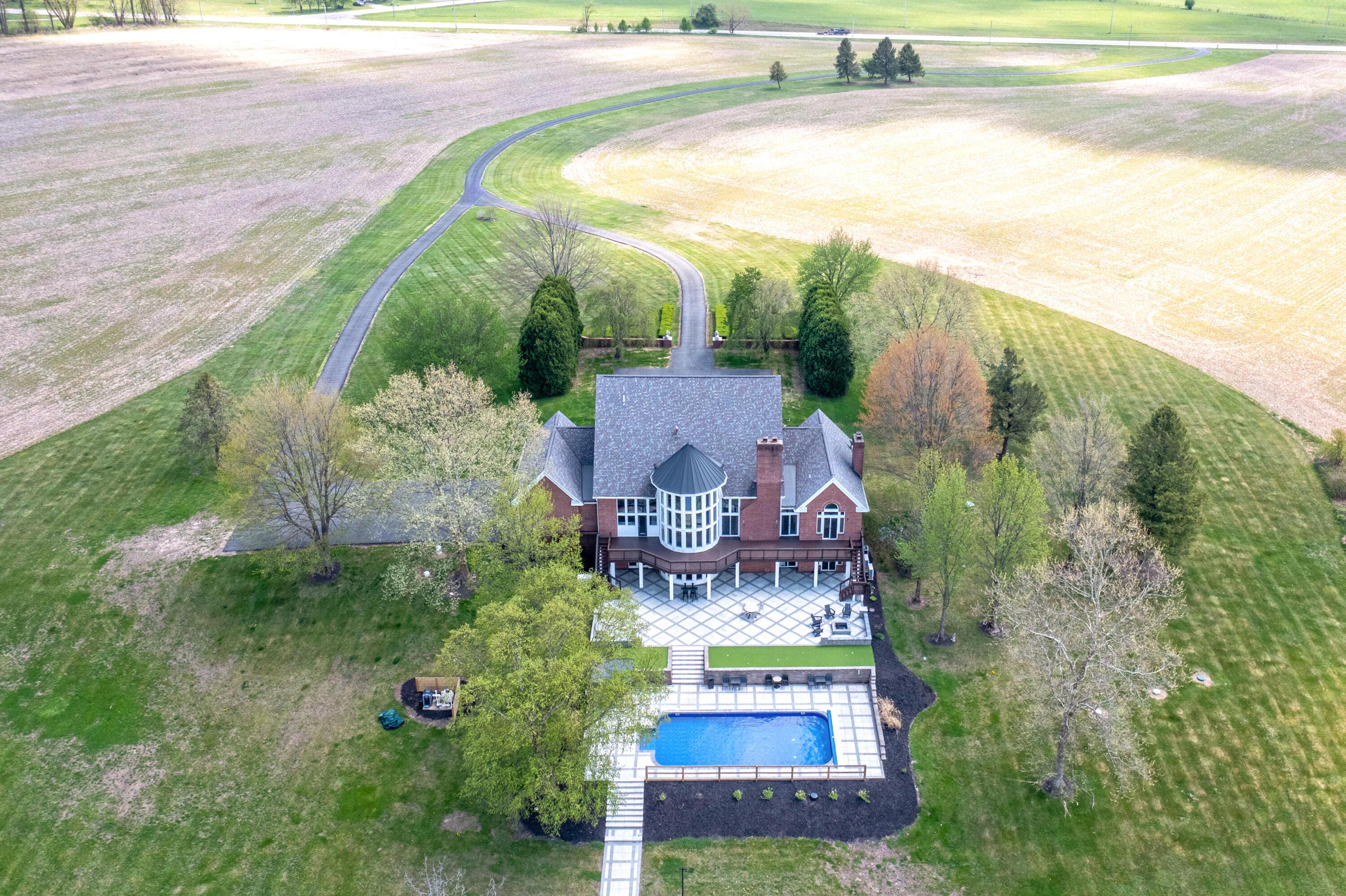 Sunbury, Ohio, 43074, United States, 4 Bedrooms Bedrooms, ,7 BathroomsBathrooms,Residential,Active,2043809