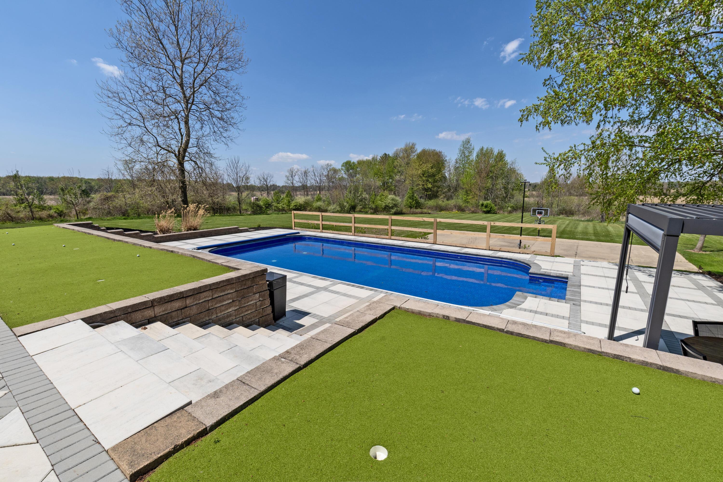 Sunbury, Ohio, 43074, United States, 4 Bedrooms Bedrooms, ,7 BathroomsBathrooms,Residential,Active,2043809