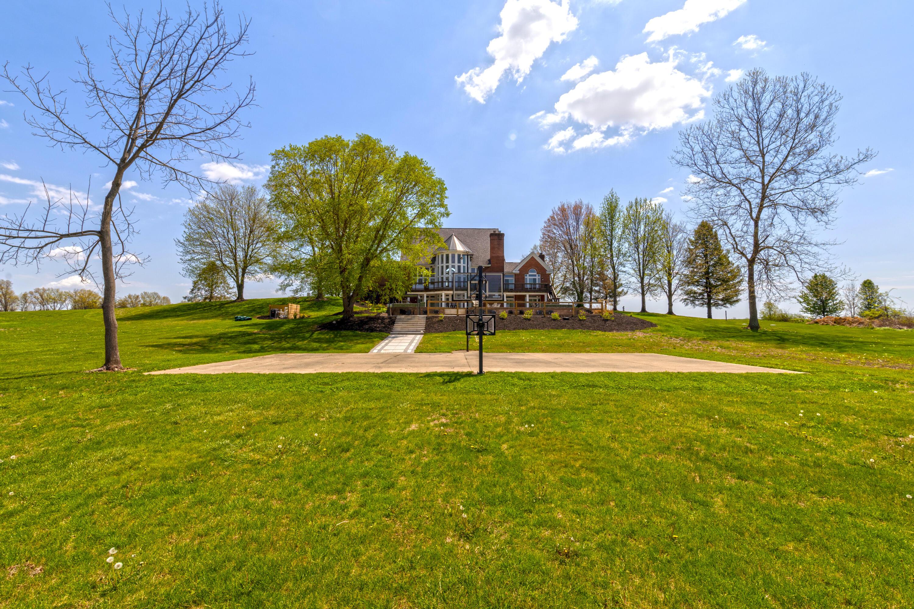 Sunbury, Ohio, 43074, United States, 4 Bedrooms Bedrooms, ,7 BathroomsBathrooms,Residential,Active,2043809