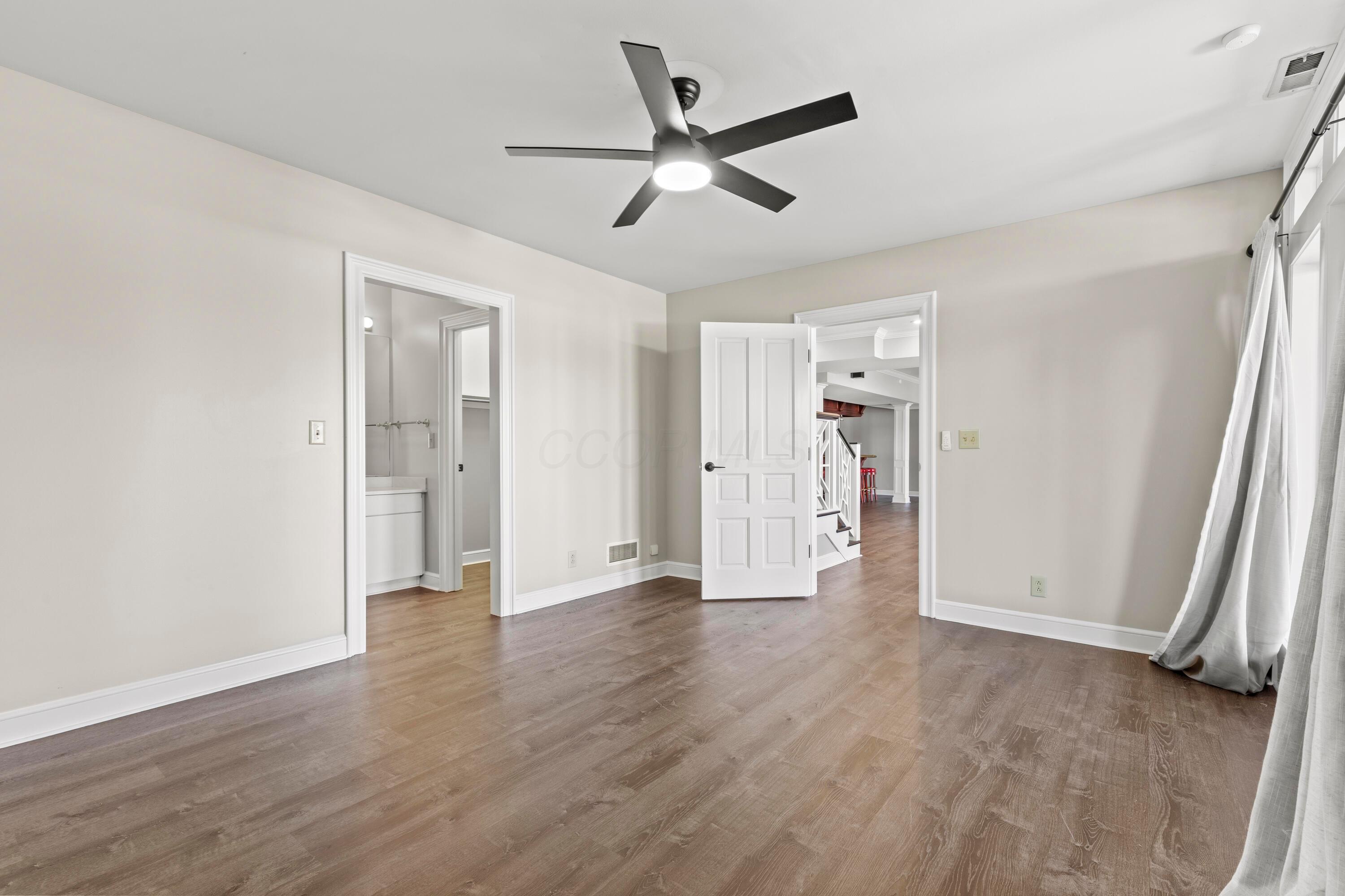Sunbury, Ohio, 43074, United States, 4 Bedrooms Bedrooms, ,7 BathroomsBathrooms,Residential,Active,2043809