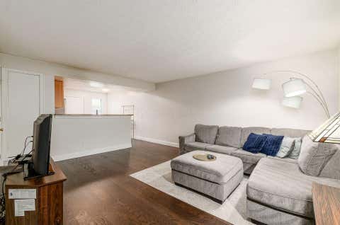 Condo For Sale - 3238 Summertime Court #14<br/> Columbus, OH 43221