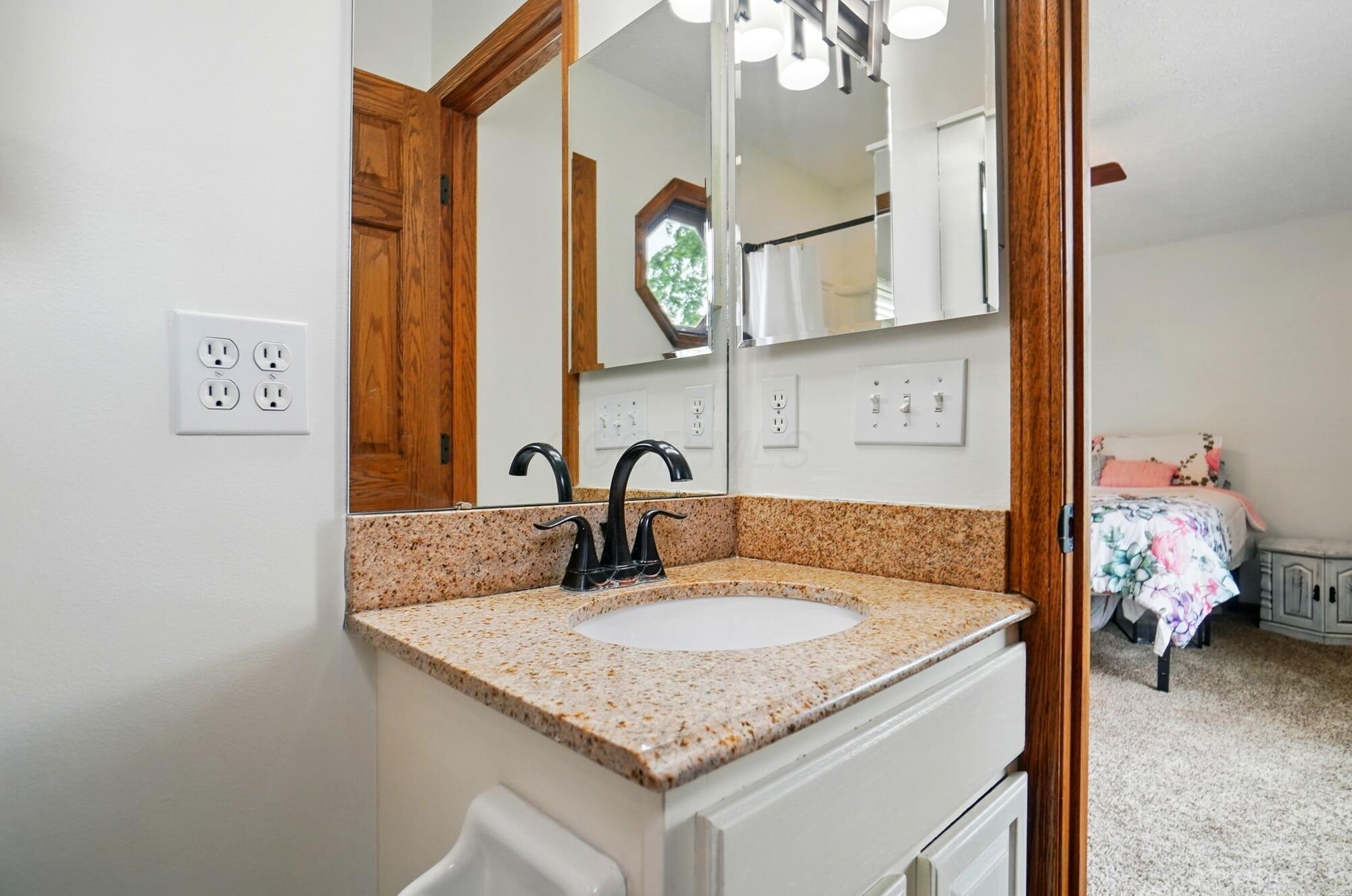 1407 Valley Drive, Marysville, Ohio image 39