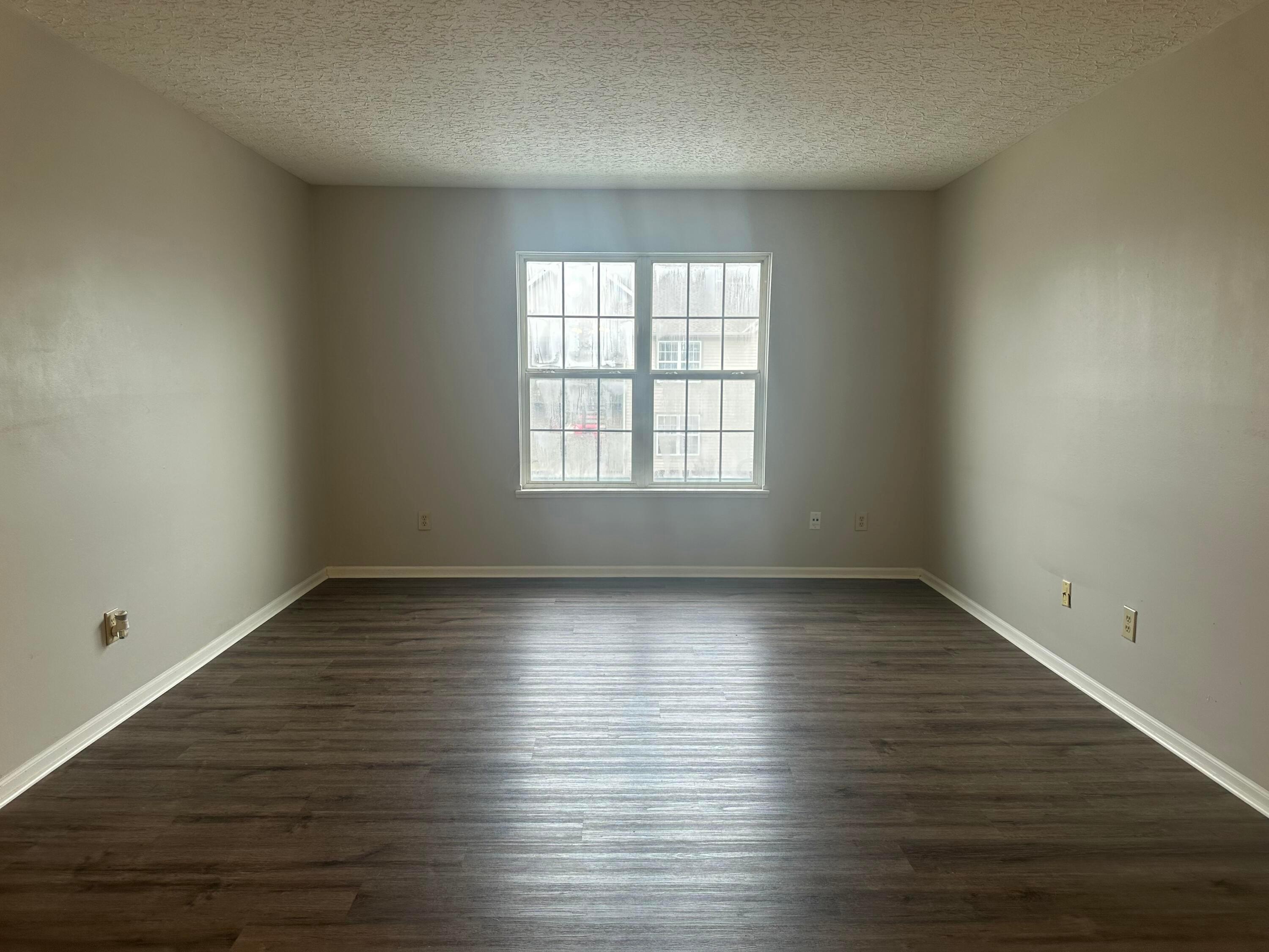 4975 Emerald Lakes Boulevard, Powell, Ohio image 2