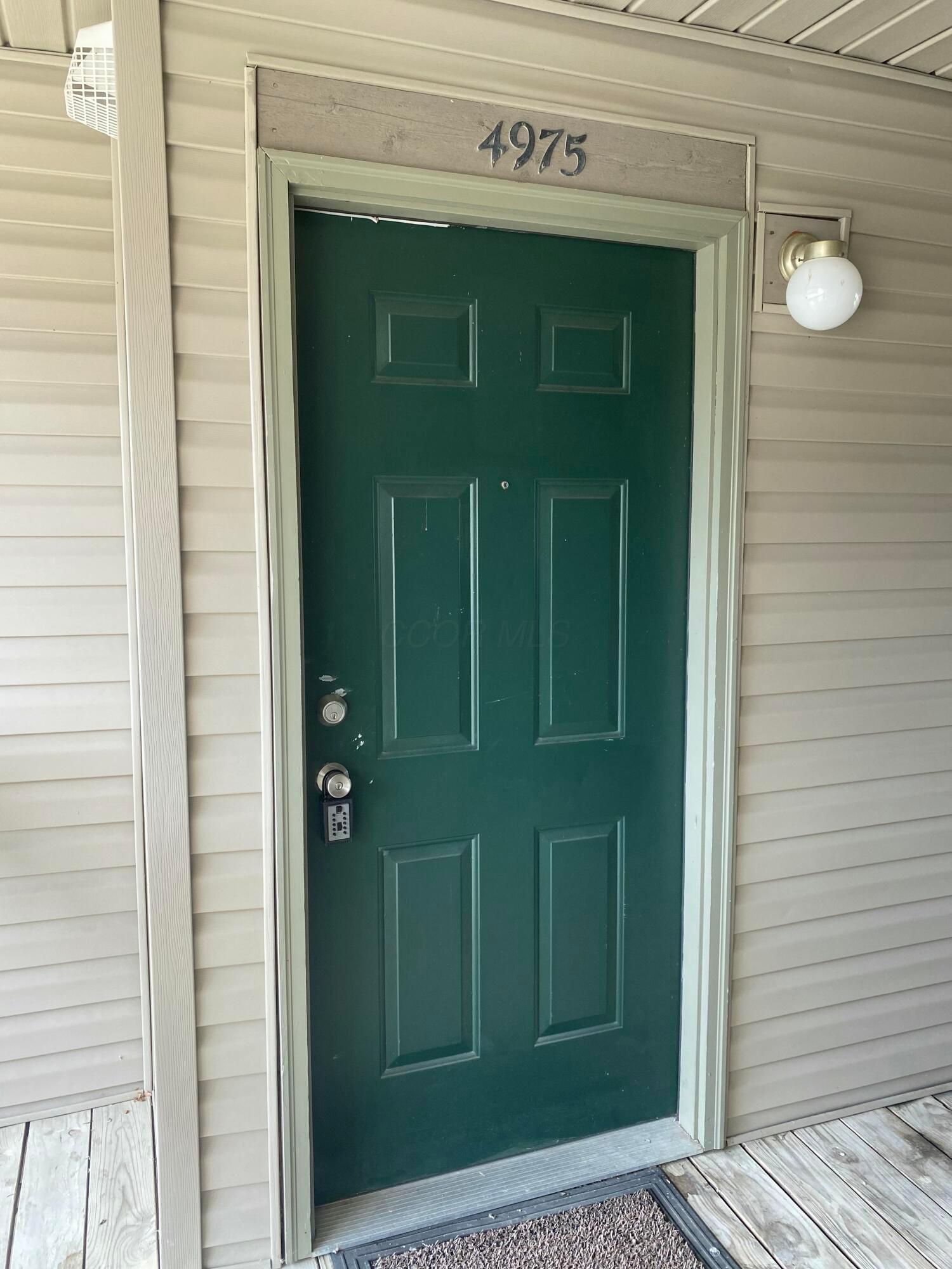 4975 Emerald Lakes Boulevard, Powell, Ohio image 1