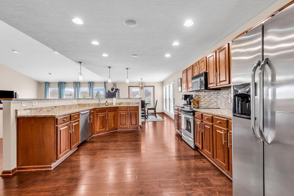 7980 Tree Lake Boulevard, Powell, Ohio image 13