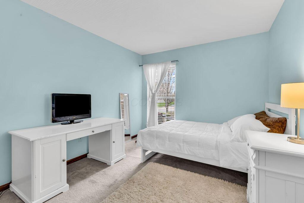 7980 Tree Lake Boulevard, Powell, Ohio image 32