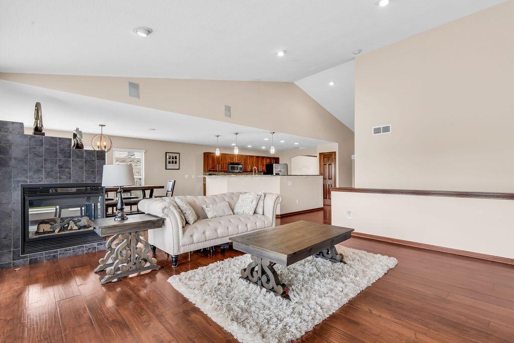 7980 Tree Lake Boulevard, Powell, Ohio image 23