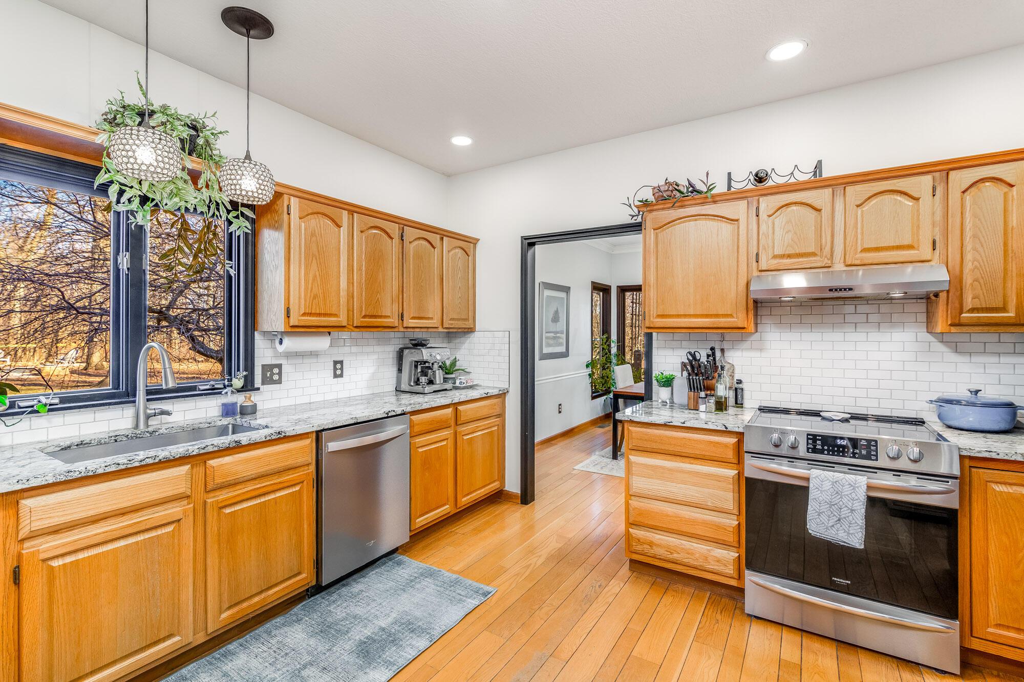 8820 Albert Lane, Gambier, Ohio image 11