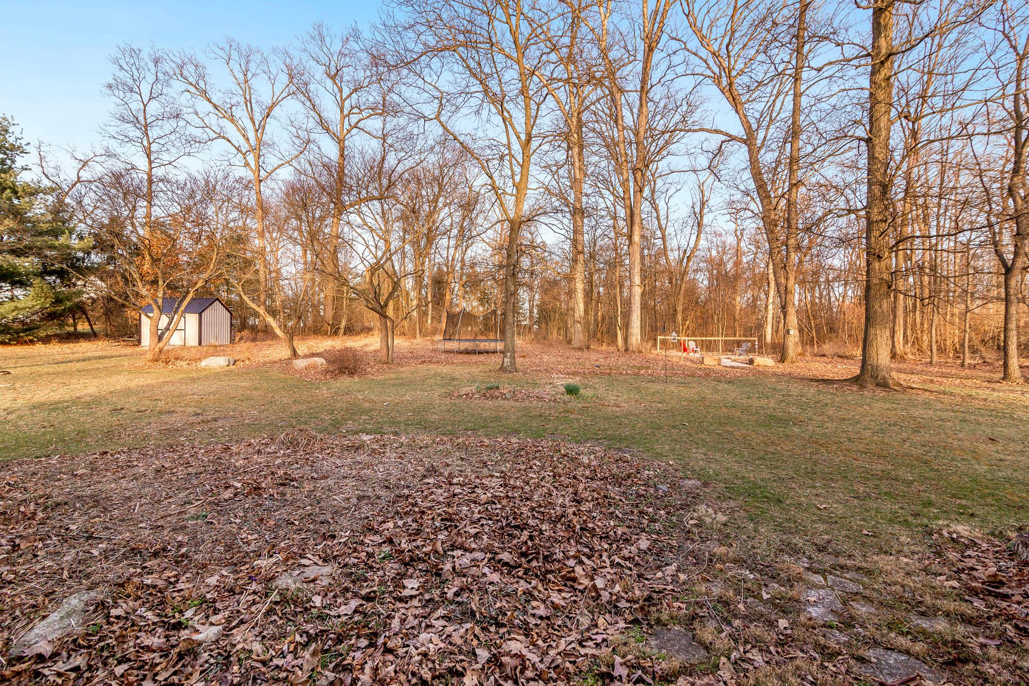 8820 Albert Lane, Gambier, Ohio image 42