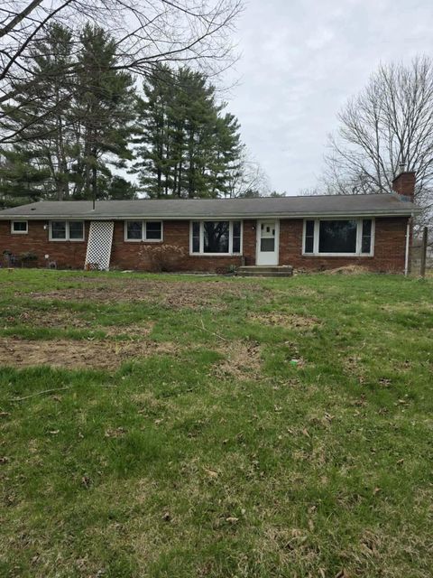 Photo of 125 Morris Street, Mount Vernon, OH 43050 (MLS # 226011417)