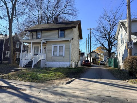 Photo of 511 S Ogden Avenue, Columbus, OH 43204 (MLS # 226000400)