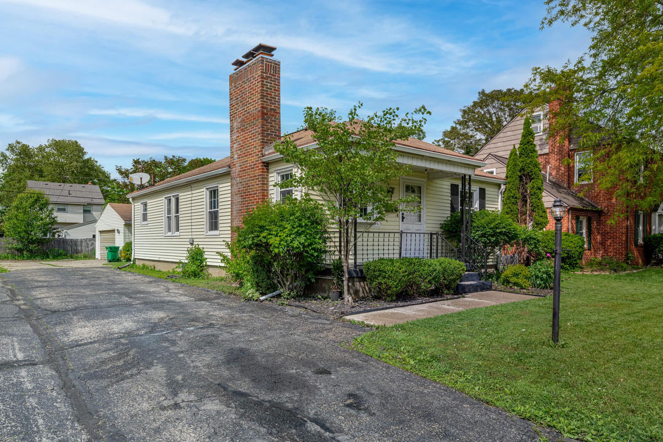 624 W 1st Street, Springfield, Ohio image 4