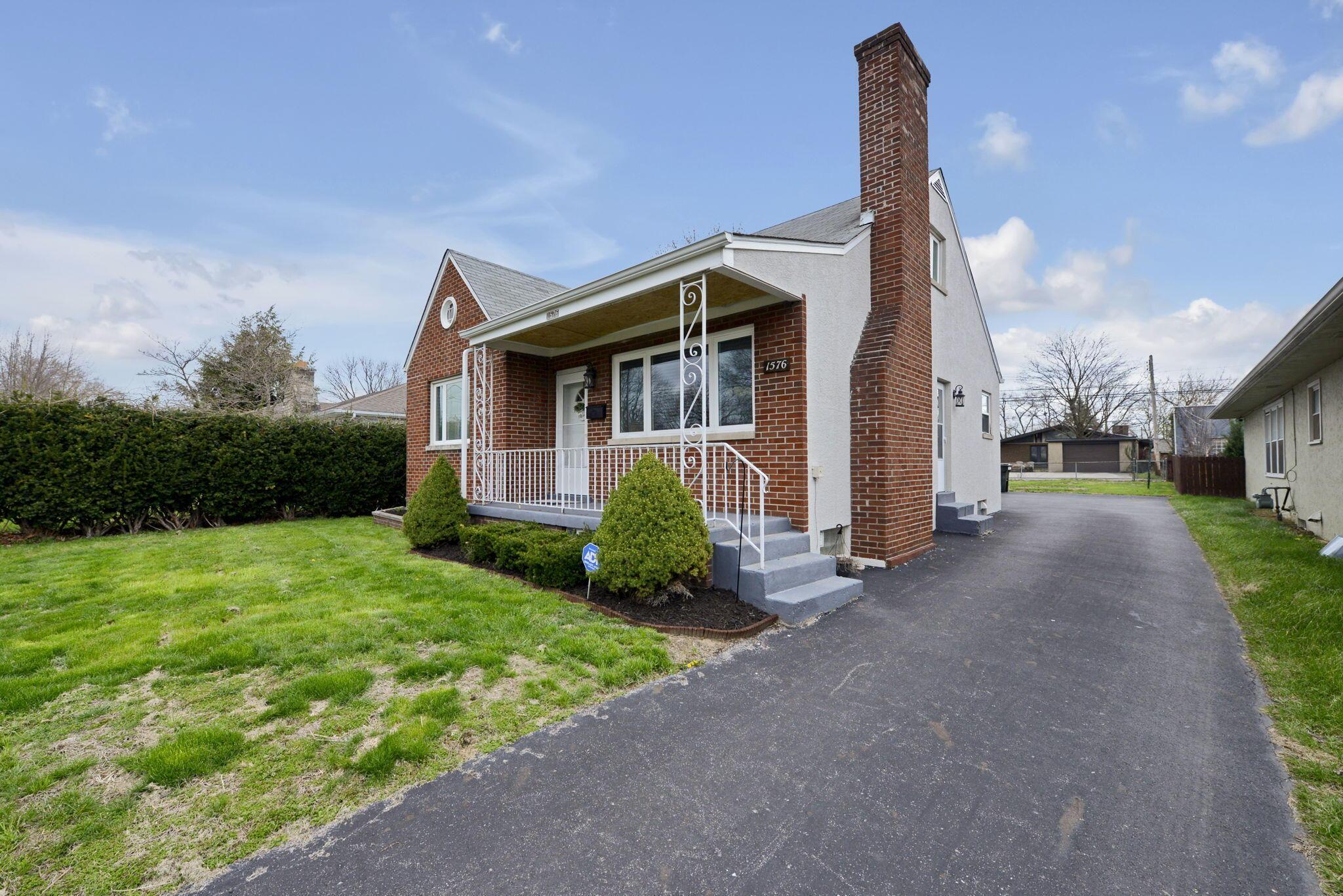 1576 Linwood Avenue