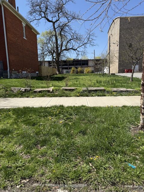 Photo of 265 N Monroe Avenue, Columbus, OH 43203 (MLS # 226000902)