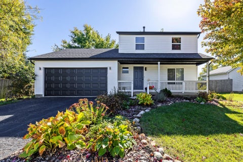 Photo of 5335 Wesliegh Run Drive, Columbus, OH 43228 (MLS # 226039992)