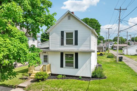 Tiny photo for 922 Pine Street, Coshocton, OH 43812 (MLS # 226022962)