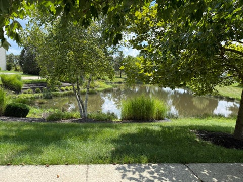 Tiny photo for 7147 Colonial Affair Drive 4 #4, New Albany, OH 43054 (MLS # 226031594)