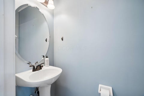 Tiny photo for 7147 Colonial Affair Drive 4 #4, New Albany, OH 43054 (MLS # 226031594)