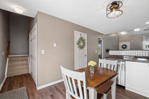 Tiny photo for 7147 Colonial Affair Drive 4 #4, New Albany, OH 43054 (MLS # 226031594)